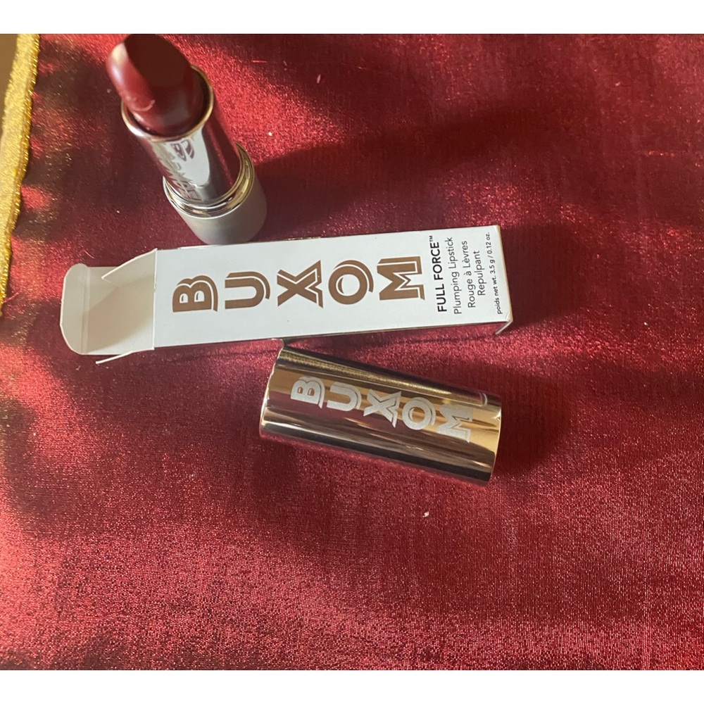 Buxom full force pumping lipstick